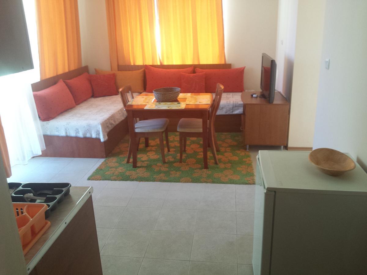 Apartments In Villa Rouge ソゾポル エクステリア 写真